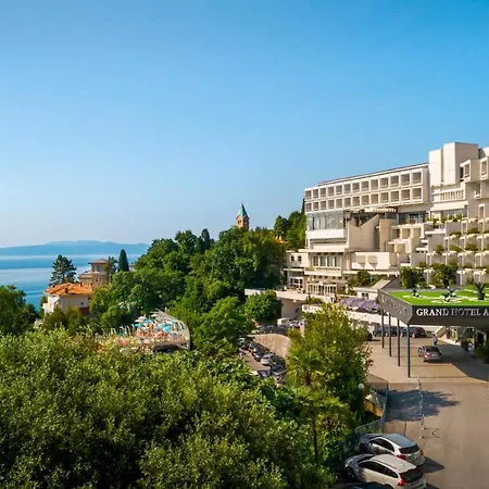 Grand Adriatic Hotel 4*