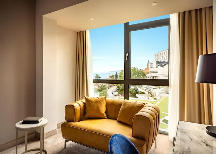 Grand Adriatic Ξενοδοχείο 4*