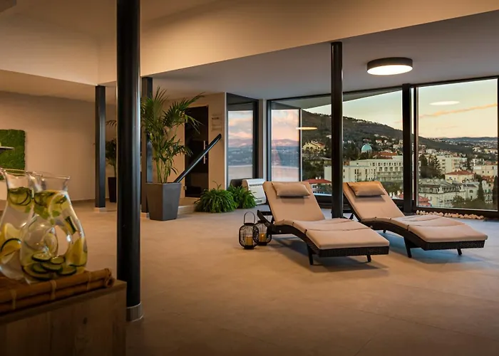 Grand Adriatic Οπατία